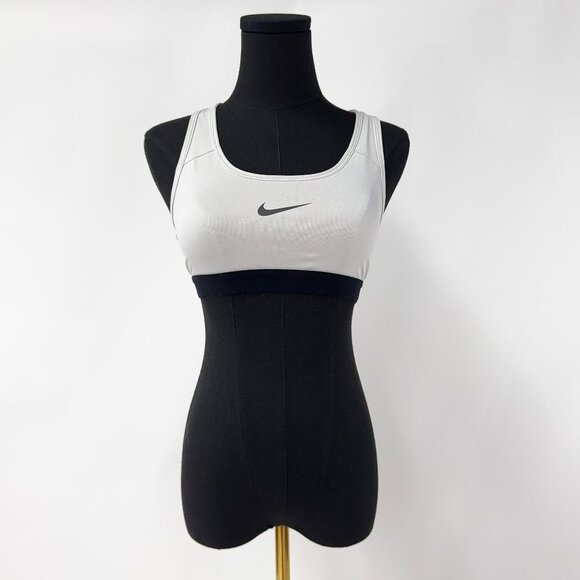 BLACK AND WHITE NIKE SPORTS BRA SIZE SMALL - Picture 1 of 5